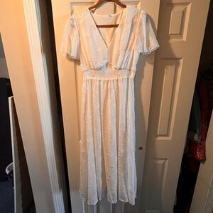 Short Sleeve White Lace Maxi Dress